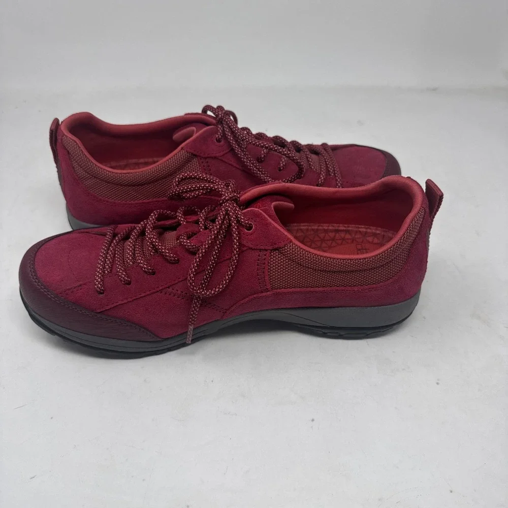 Dansko Womens Paisley Trail Walking Shoes Waterproof Red Leather Sz 11 EU 41.